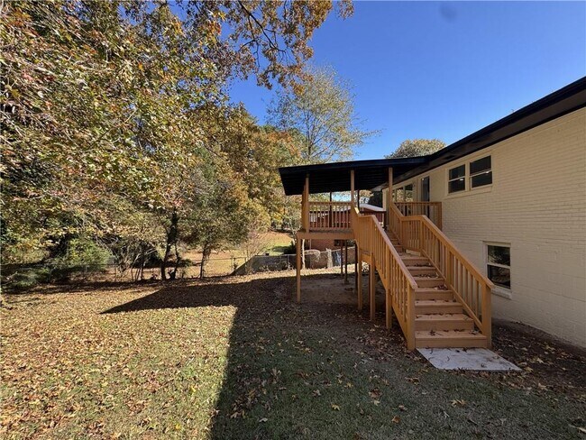 Building Photo - 3489 Creighton Rd SW