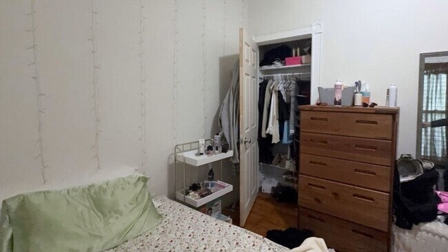 Building Photo - 26 Darling St