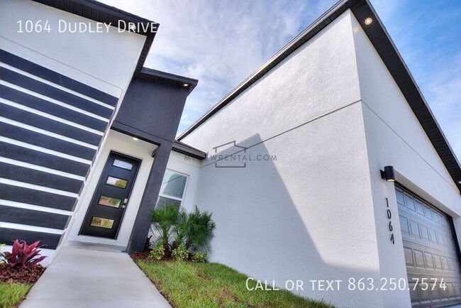 Building Photo - 1064 Dudley Dr