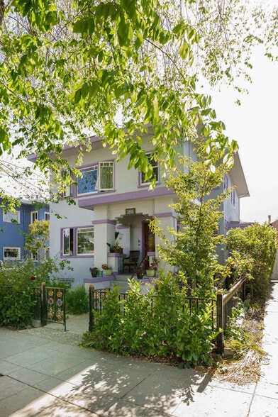 Building Photo - 3148 College Ave