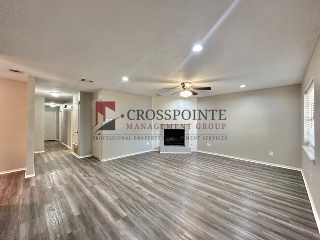 Building Photo - Edinburgh 4510/4512