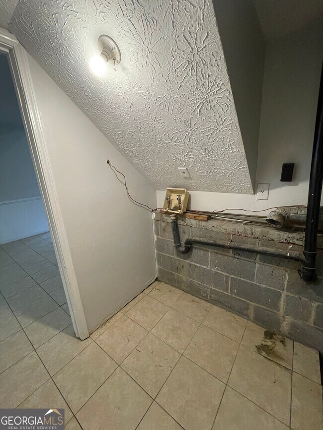 Building Photo - 1088 Riva Ridge Dr NW