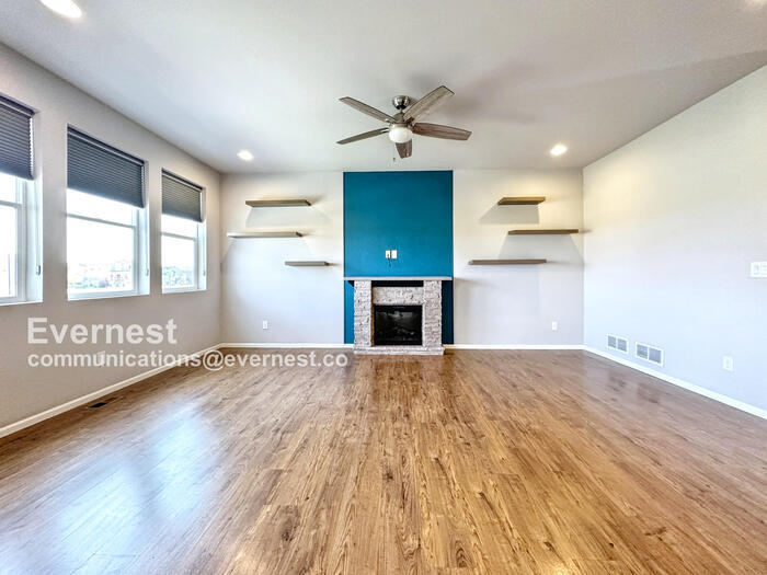 Building Photo - 15675 E 47th Dr