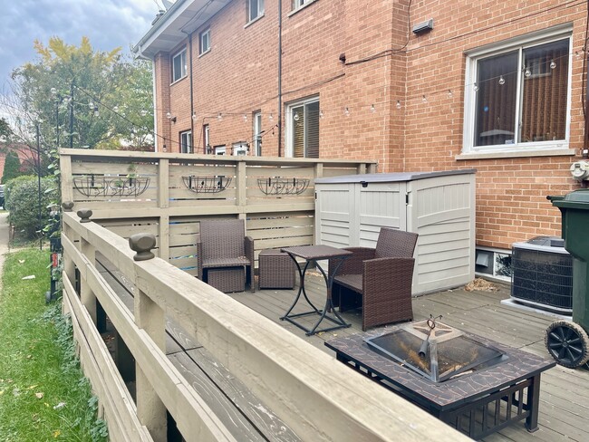 Building Photo - 20 N Albert St