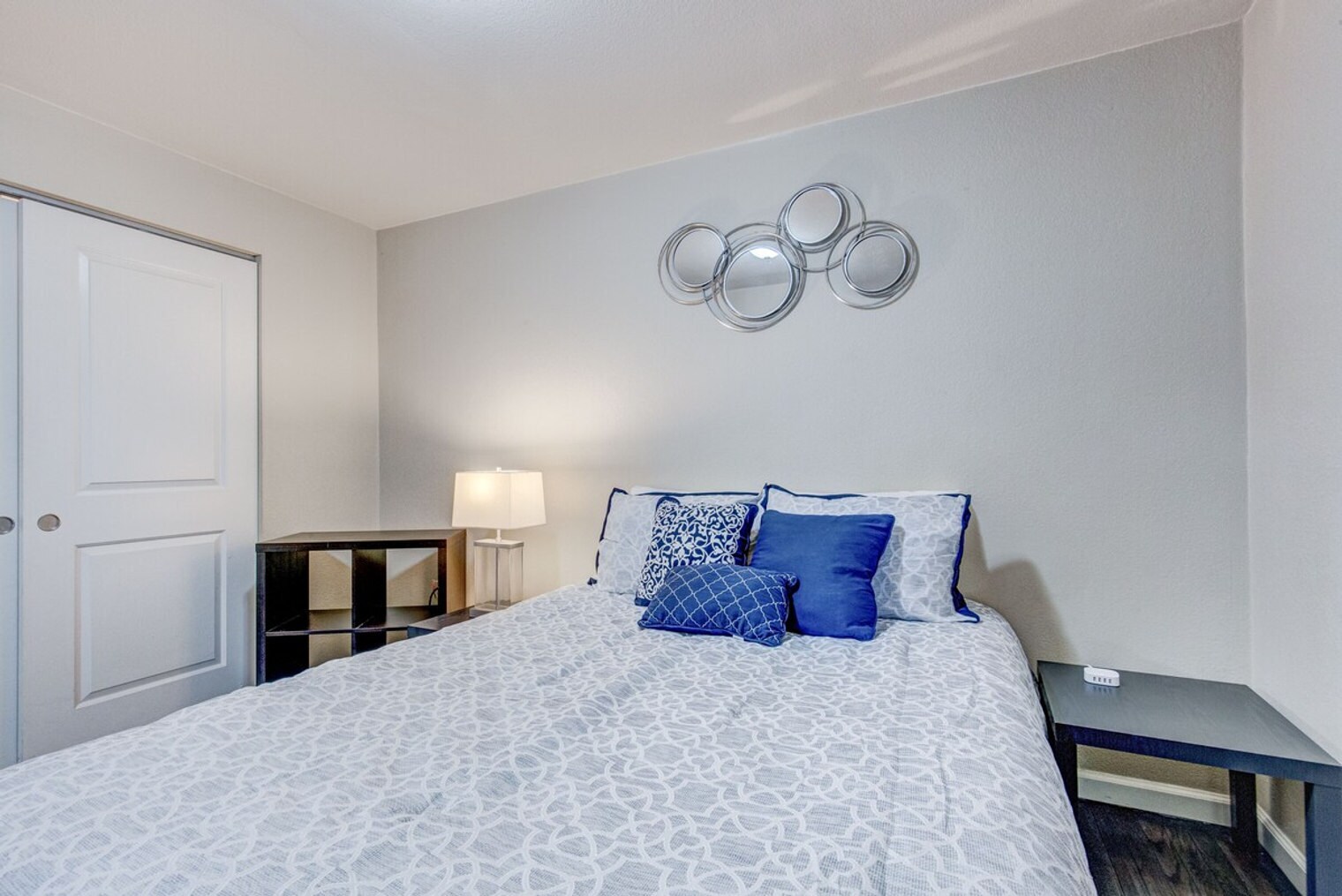 Building Photo - 1363 Pierce St