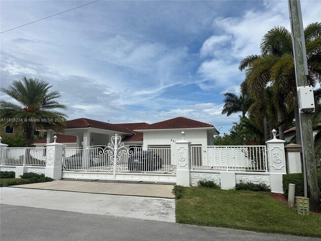Building Photo - 465 NW 119th Ave