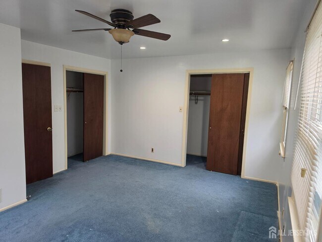 Building Photo - 405 Frederick Ave