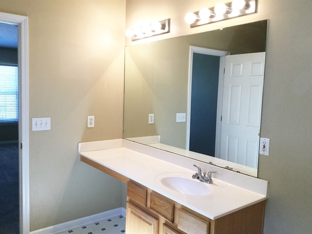 Building Photo - 4008 Edgeview Dr