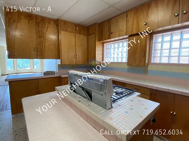 Building Photo - 415 Victor-A