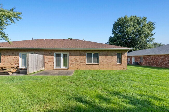 Building Photo - Stonebridge 3711/3713