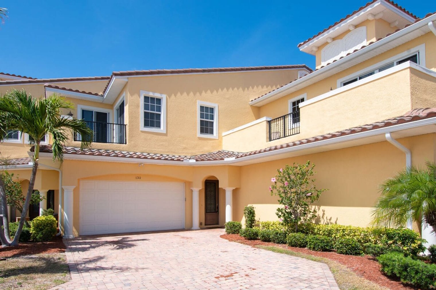 Building Photo - 132 Mediterranean Way