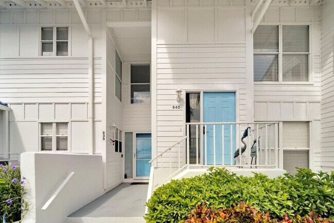 Building Photo - 840 Audubon Dr