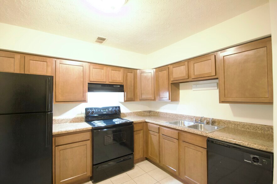 Building Photo - 164 Scandia Cir