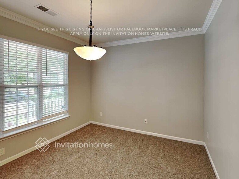 Building Photo - 13319 Pierre Reverdy Dr