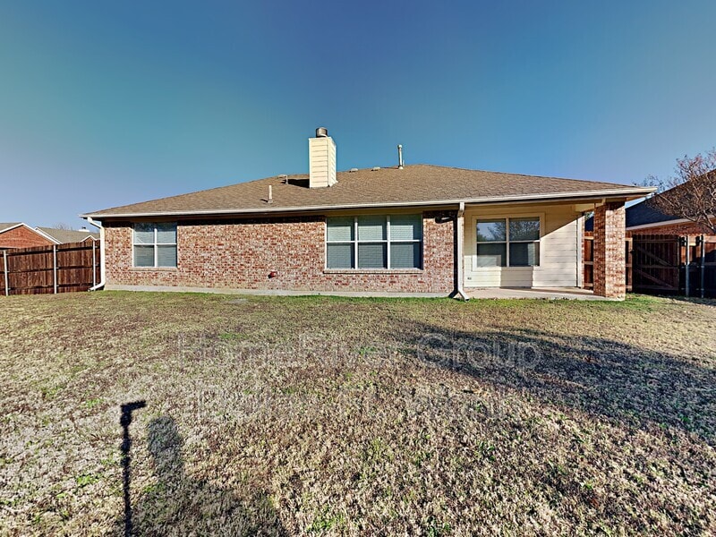 Building Photo - 3504 Big Horn Trail