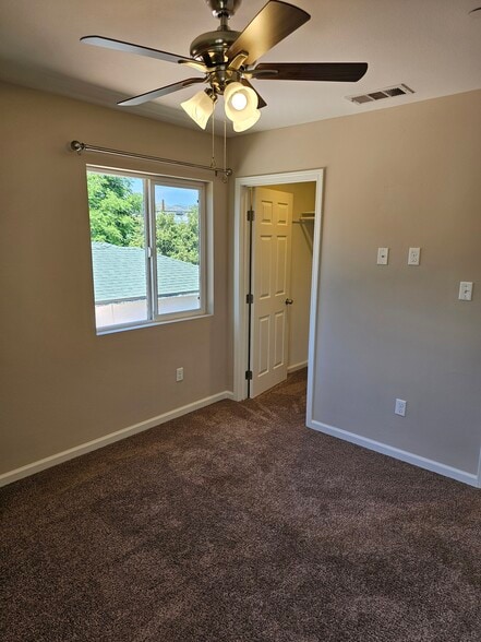 Building Photo - 6649 Cleon Ave