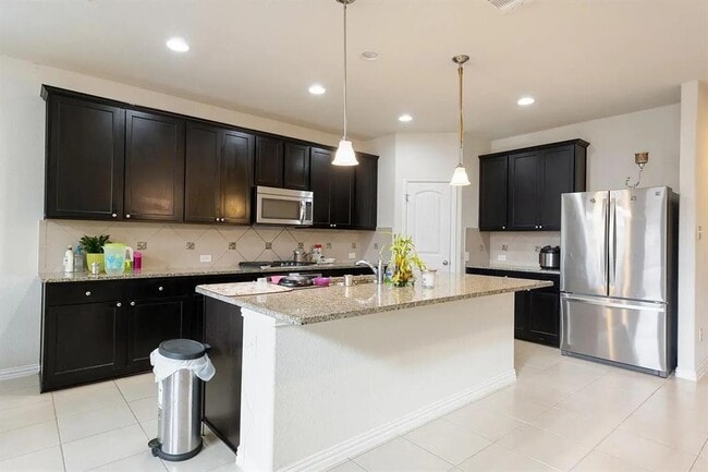 Building Photo - 3728 Mineral Dr