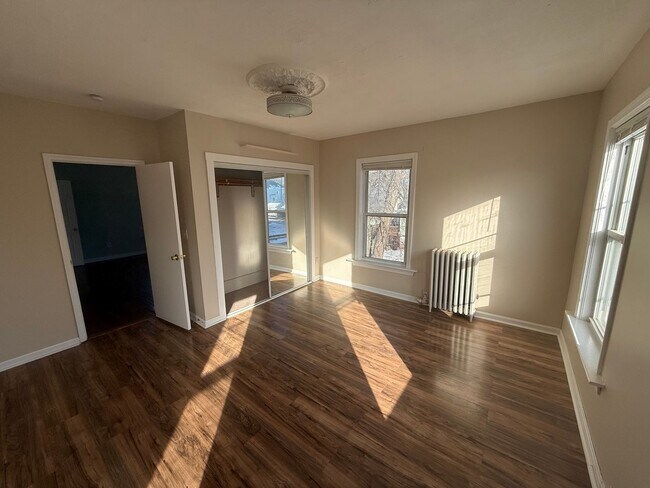 Building Photo - 11 New Hampshire Ave