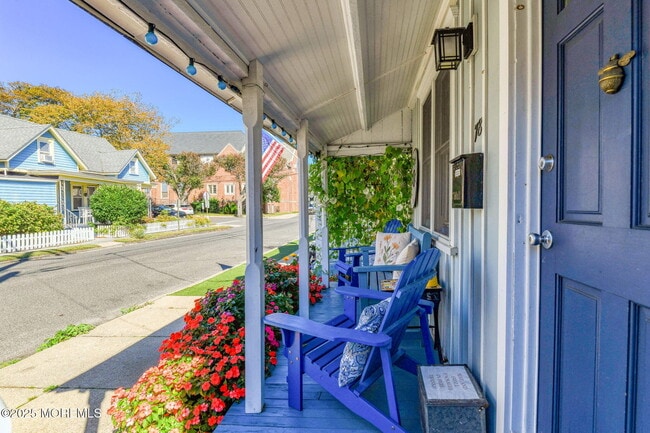 Building Photo - 77 Abbott Ave