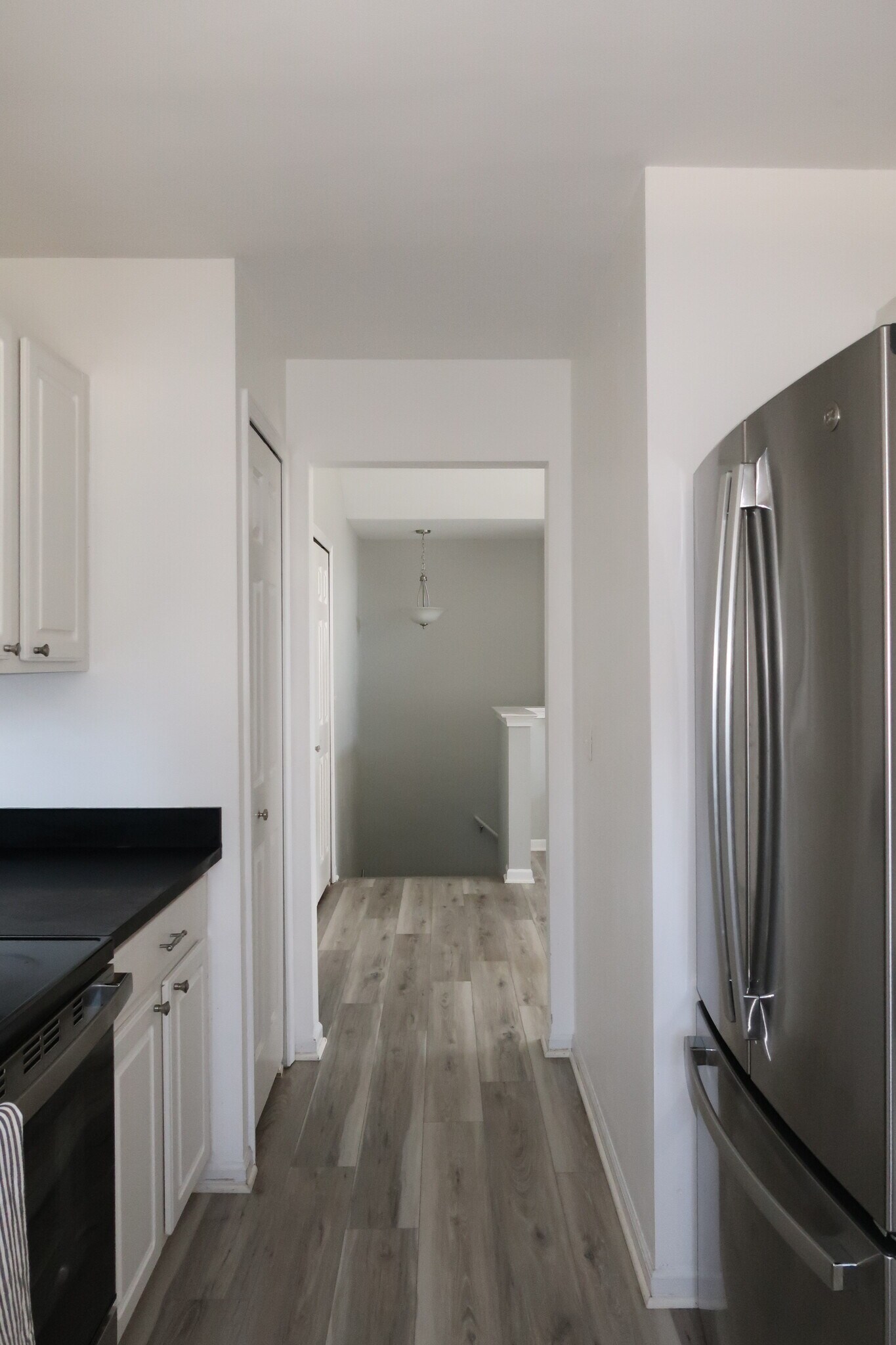 Building Photo - 16468 Radison Dr