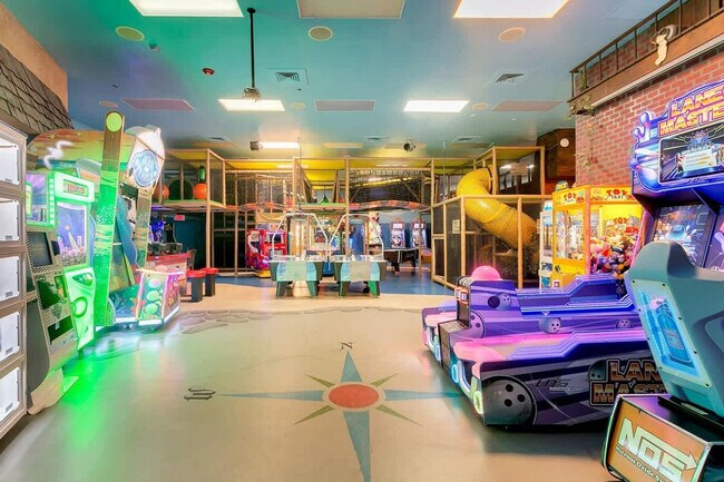 Building Photo - 1042 Calabria Ave