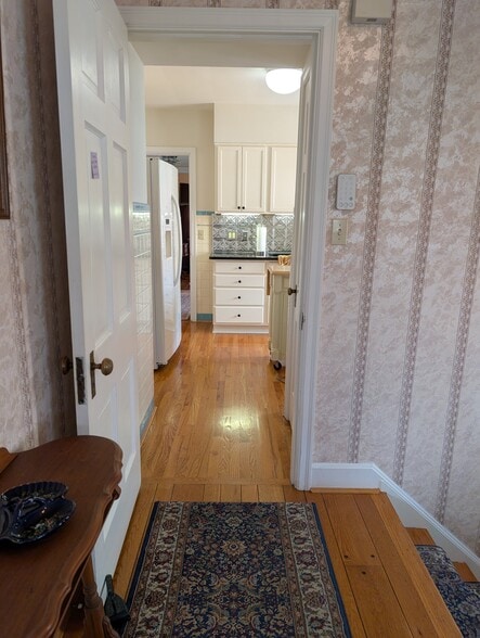 Building Photo - 6201 Lisbon Ave