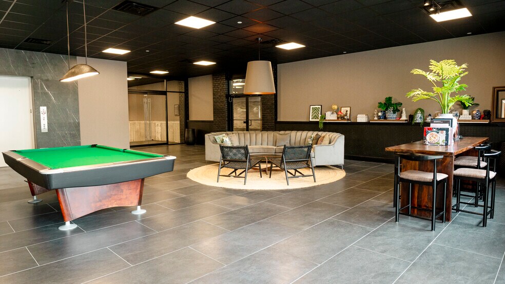 Lobby - 201 Newark Pompton Turnpike
