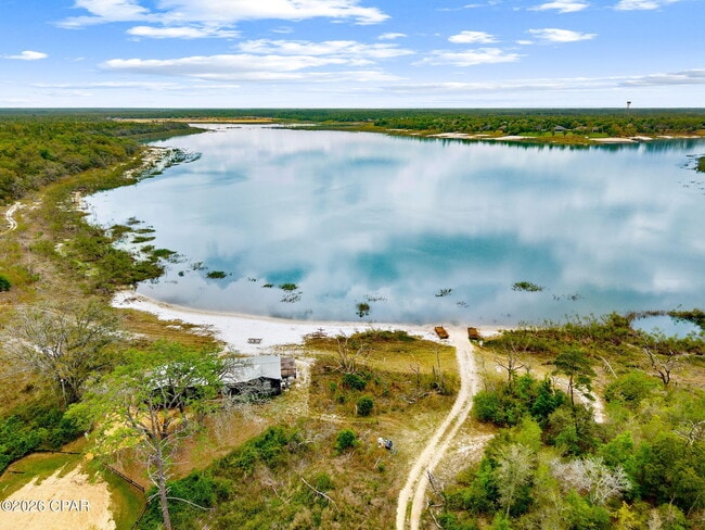 Building Photo - 114 Lake Merial Trail