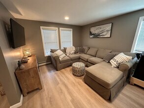 Building Photo - 301 Portsmouth Ave