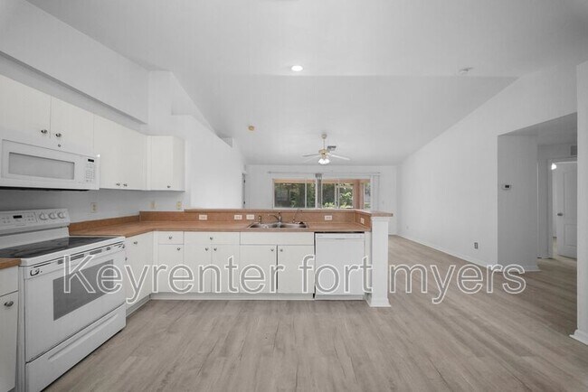 Building Photo - 3213 17th St SW