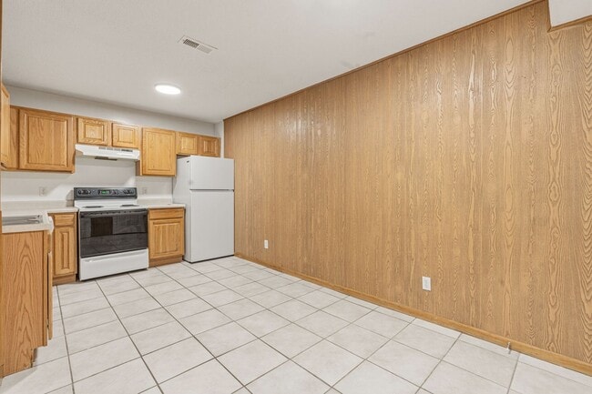 Building Photo - 111 Commercial