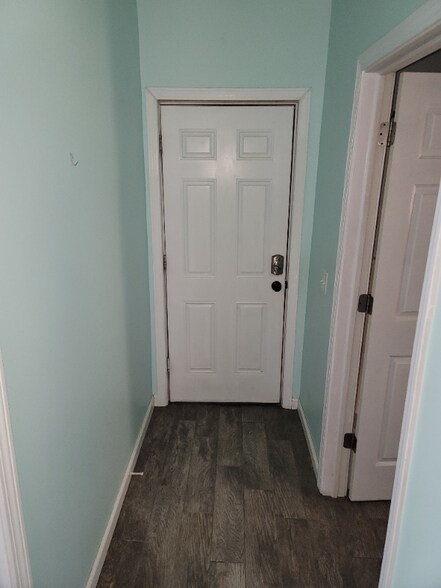 Building Photo - 46 Harvard St