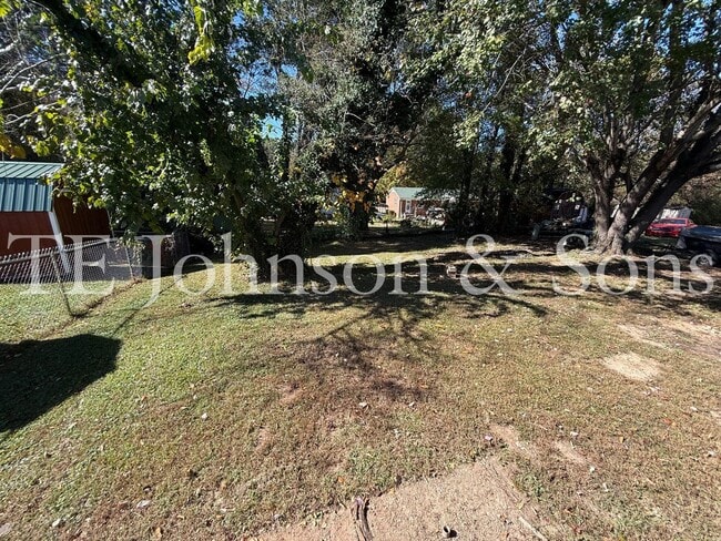 Building Photo - Charming 4 Bedroom in Winston Salem