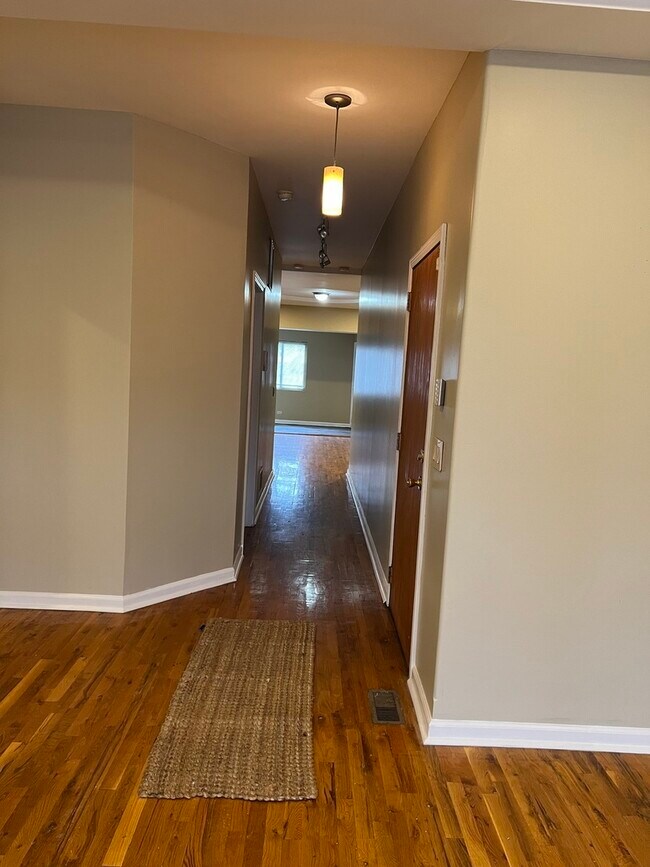 Building Photo - 6716 S Chappel Ave