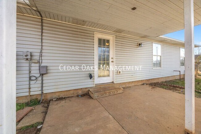 Building Photo - 100 N Brandon St