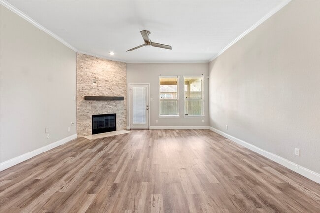 Building Photo - 13402 Indigo Sands Dr