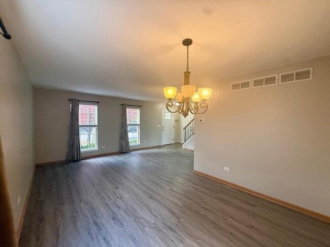 Building Photo - 2477 Smithfield Ct