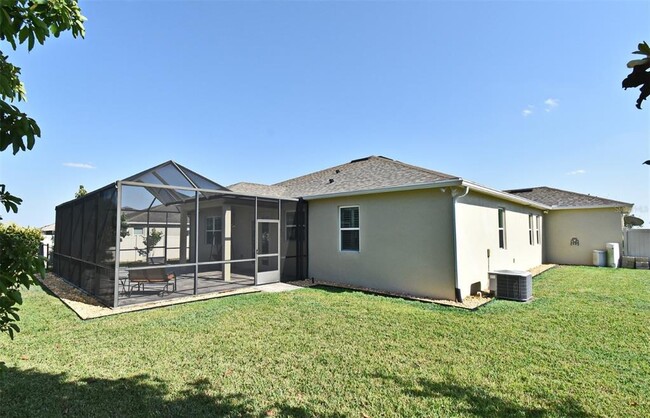 Building Photo - 9732 Royal Vista Ave