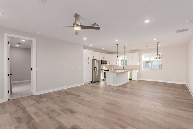 Building Photo - MOVE IN SPECIAL! Brand New 2 bedroom 2 bat...