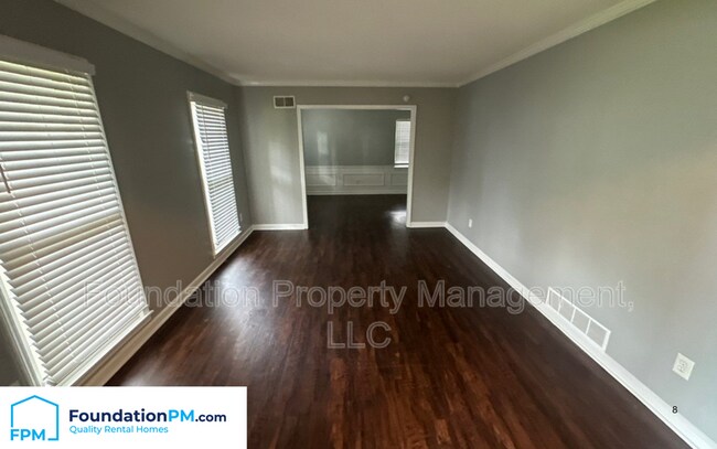 Building Photo - 2564 Lynnfield Rd
