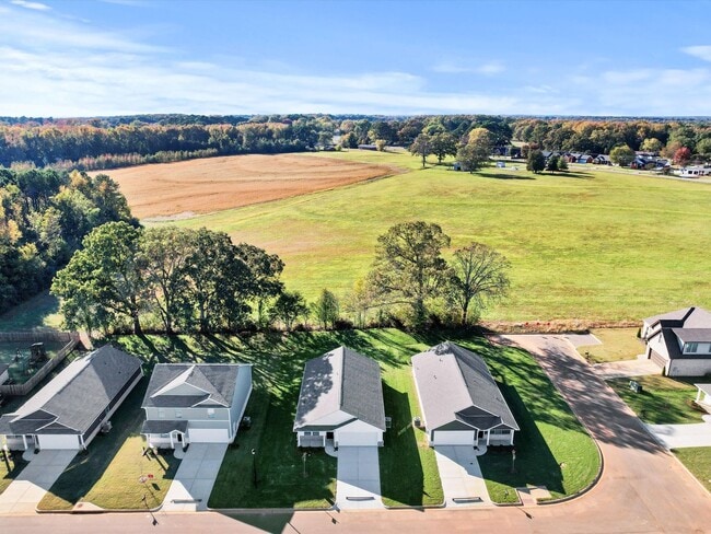 Building Photo - Move-In Ready New Construction in Athens C...