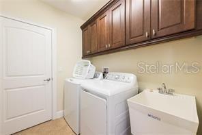 Building Photo - 241 Lasso Dr