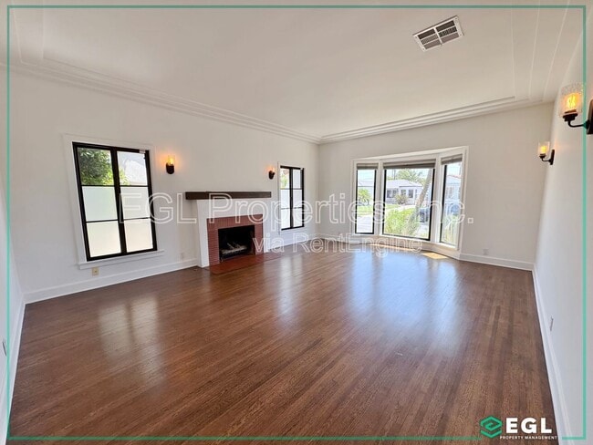 Building Photo - 3927 Degnan Blvd