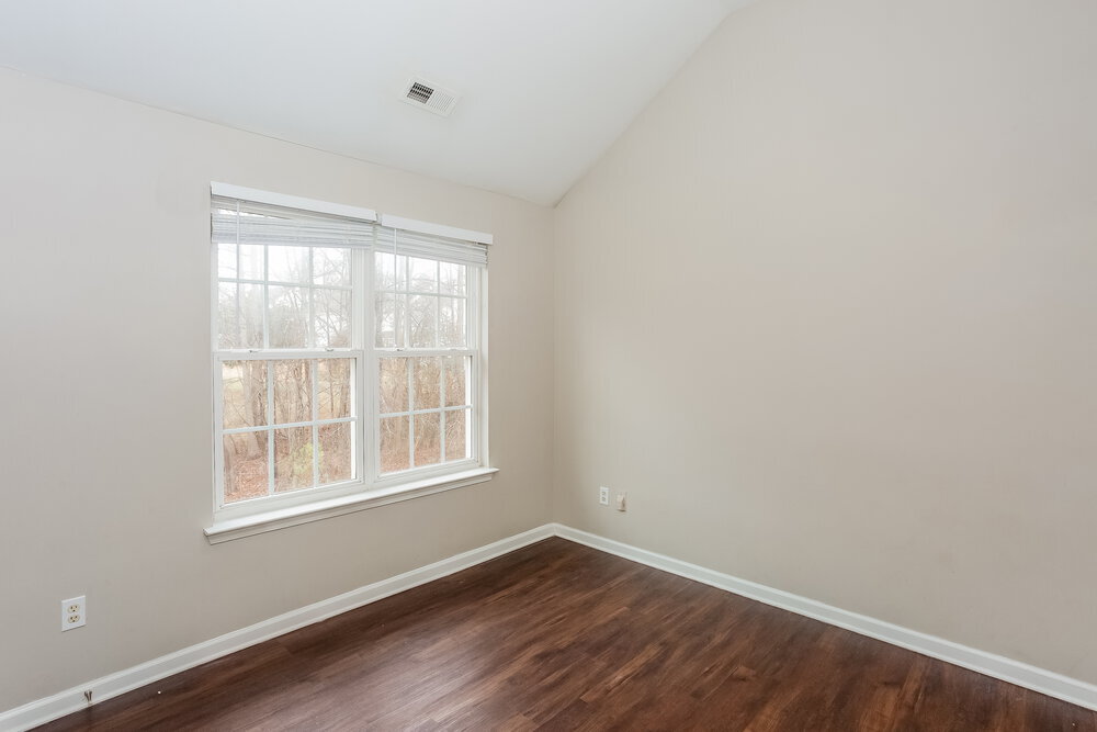 Building Photo - 7103 Fox Point Dr