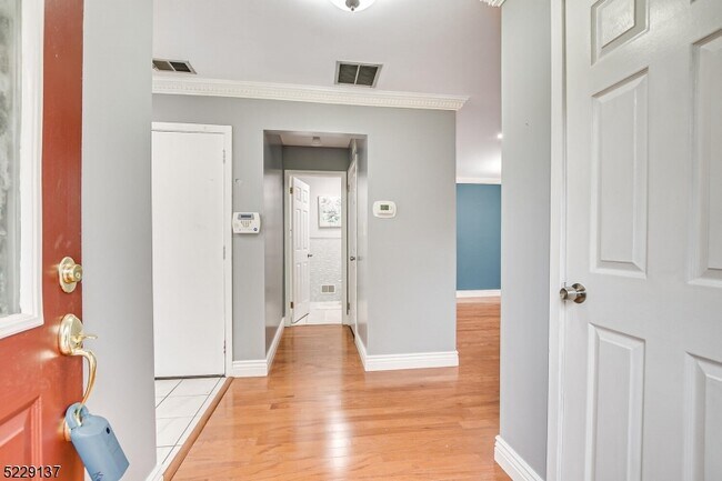 Building Photo - 131 Bonney Ct