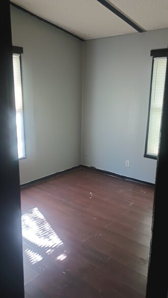 Back left bedroom. - 216 Southside Dr