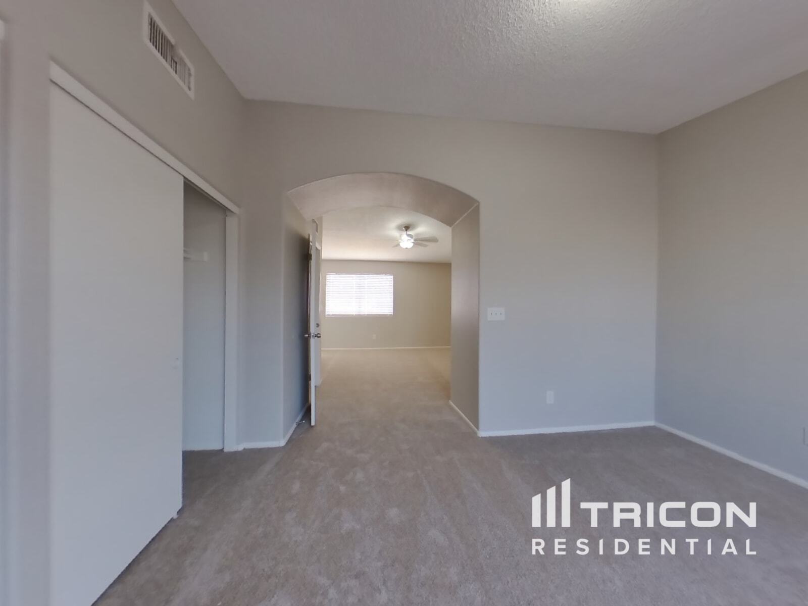 Building Photo - 8602 W Sells Dr