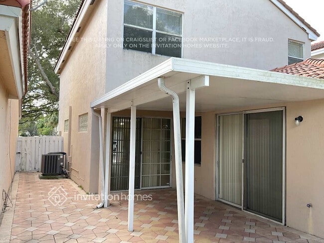 Building Photo - 11205 Sunview Way