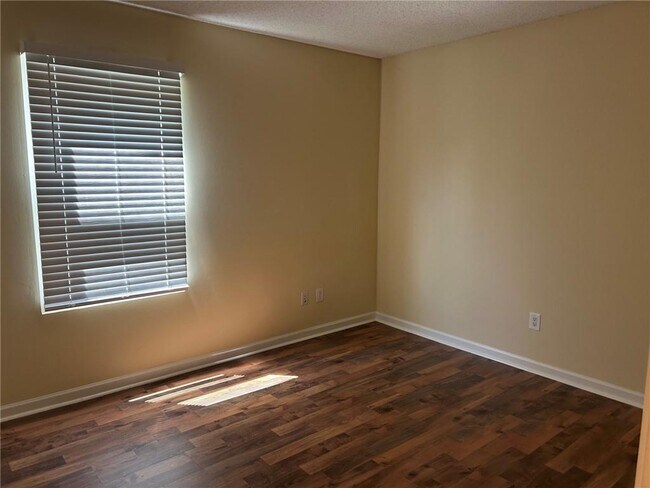 Building Photo - 9775 Loblolly Ln