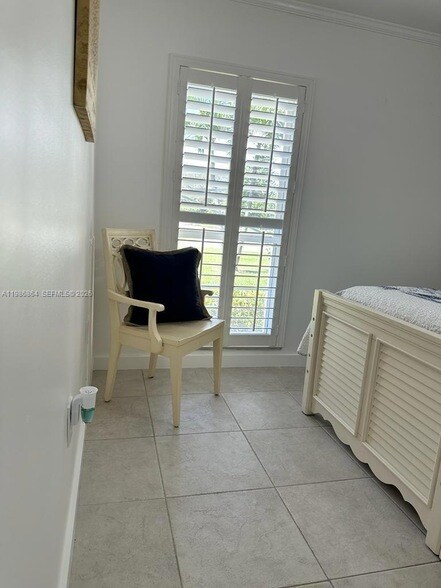 Building Photo - 4150 Jimmy Buffett Mem Hwy